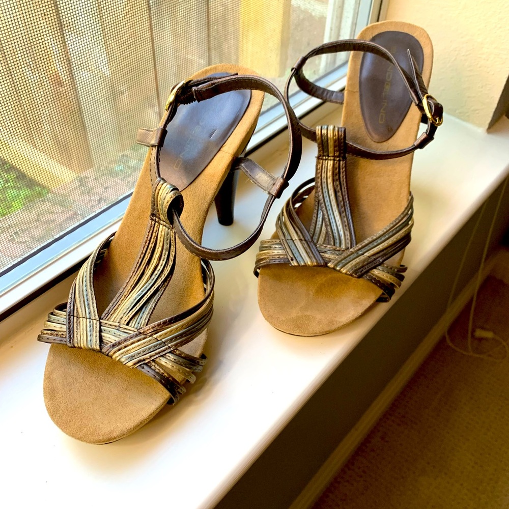 Metallic Strappy Dressy Sandala